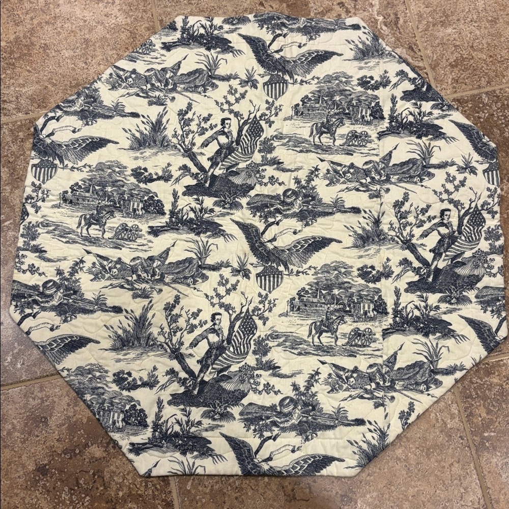 Large Octagonal Table Runner Mat -  reversible - Picture 2 of 4